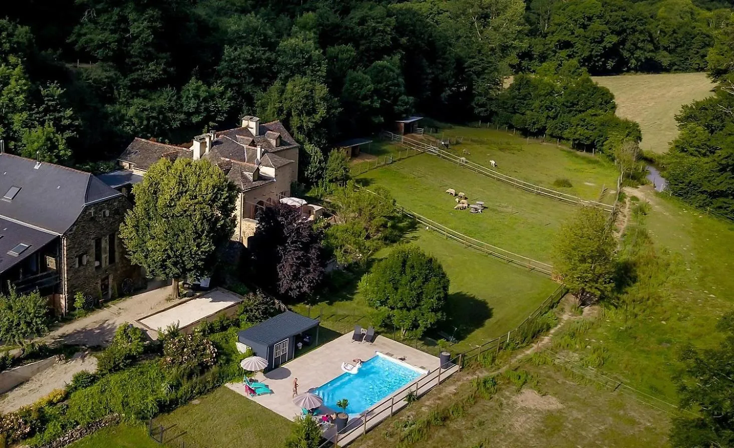 La Ferme Des Andes Bed & Breakfast Quins